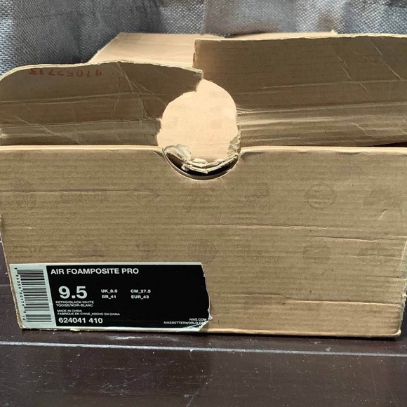 Men’s Nike Foamposites - Picture 6 of 7